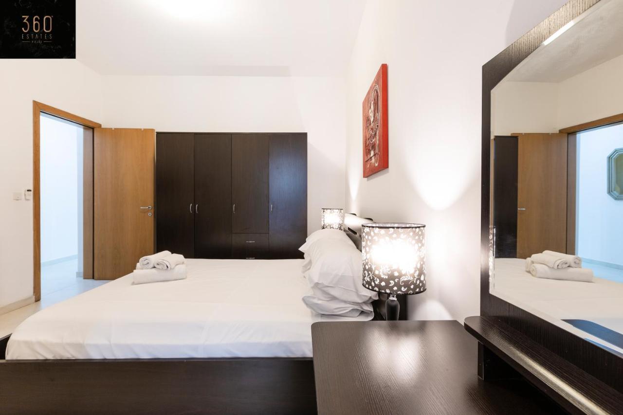 Centre Paceville Apt With Terrace, Bbq & Wifi By 360 Estates San Julián Exterior foto