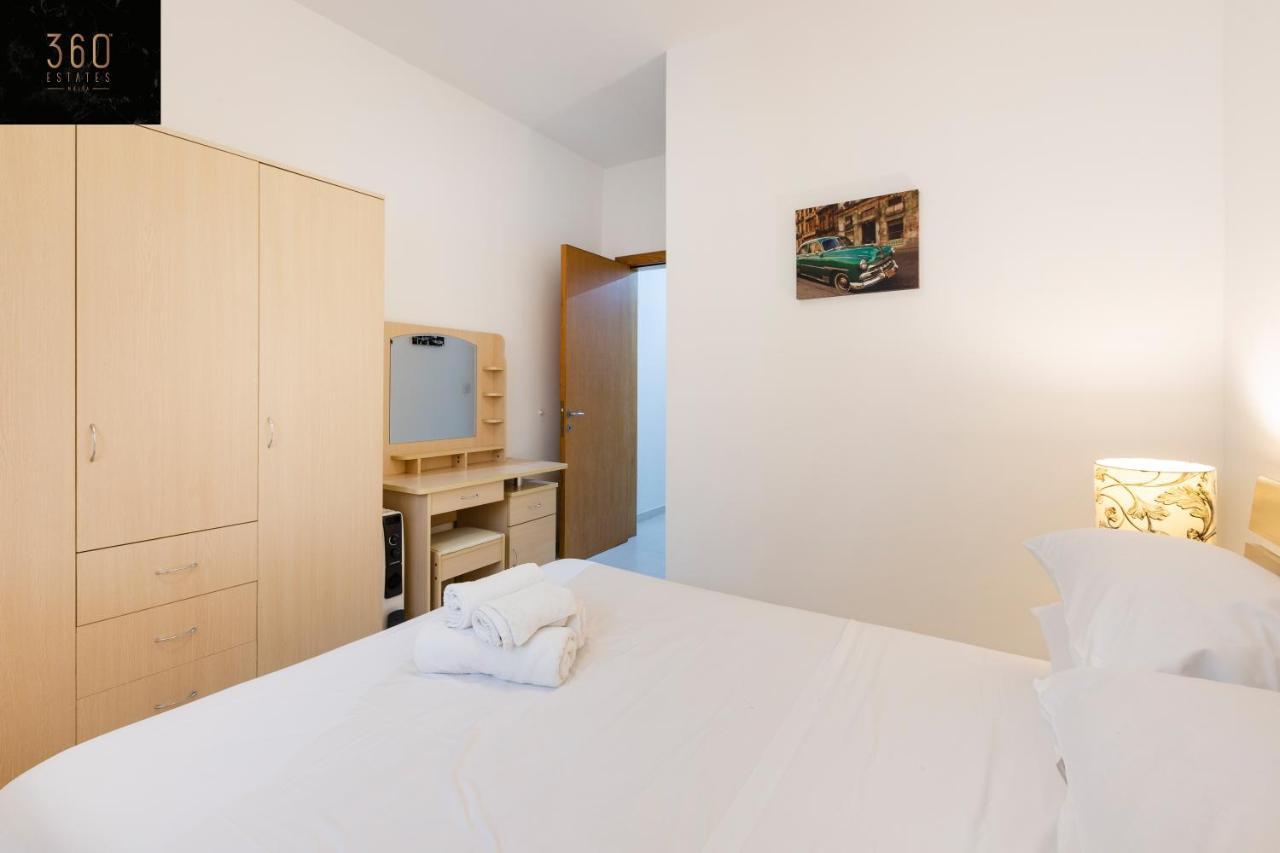 Centre Paceville Apt With Terrace, Bbq & Wifi By 360 Estates San Julián Exterior foto