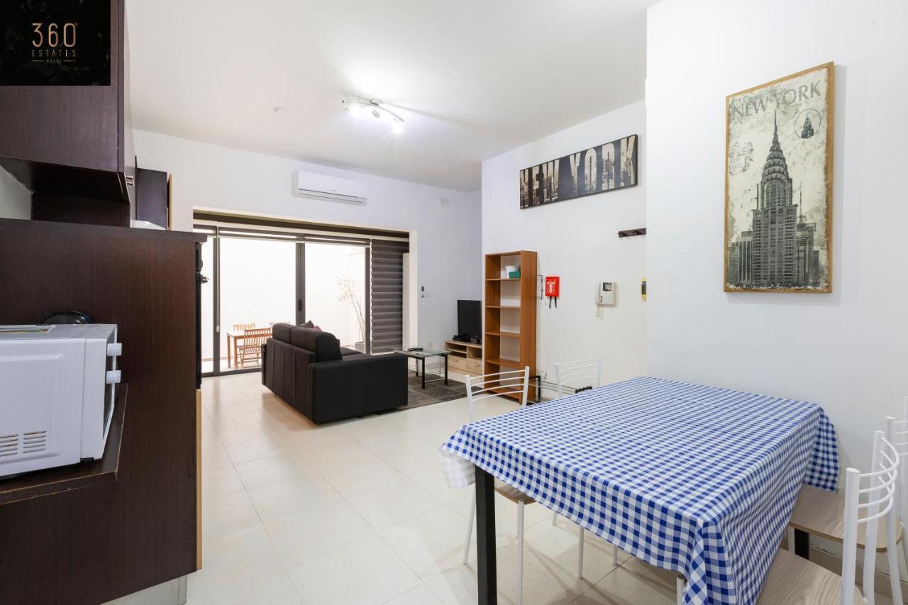 Centre Paceville Apt With Terrace, Bbq & Wifi By 360 Estates San Julián Exterior foto